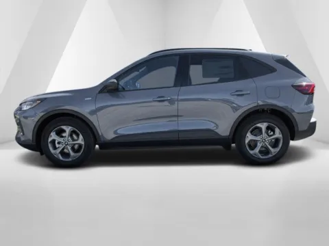 More photos of 2025 Ford Escape Hybrid ST-Line at Pure Country Automotive, KY