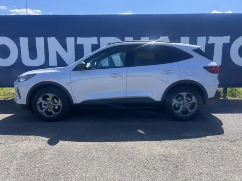 More photos of 2025 Ford Escape ST-Line at Pure Country Automotive, KY