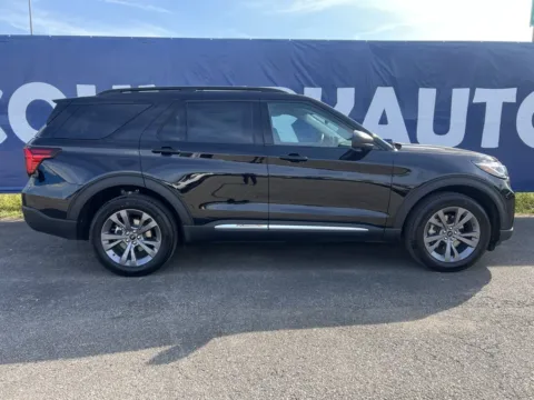 More photos of 2025 Ford Explorer Active at Pure Country Automotive, KY