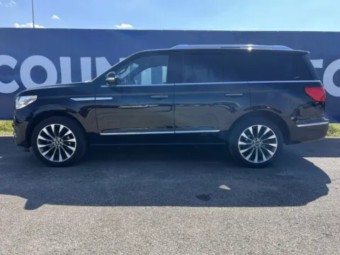 More photos of 2021 Lincoln Navigator Reserve at Pure Country Automotive, KY
