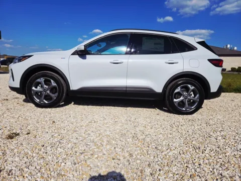 More photos of 2025 Ford Escape ST-Line Select at Pure Country Automotive, KY