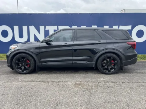 More photos of 2021 Ford Explorer ST at Pure Country Automotive, KY