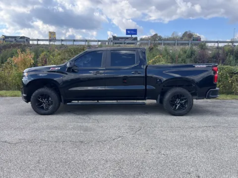 More photos of 2021 Chevrolet Silverado 1500 LT Trail Boss at Pure Country Automotive, KY