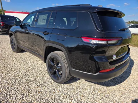 More photos of 2025 Jeep Grand Cherokee L Limited at Pure Country Automotive, KY