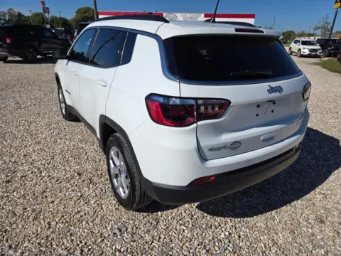 More photos of 2025 Jeep Compass Latitude at Pure Country Automotive, KY