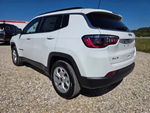 More photos of 2025 Jeep Compass Latitude at Pure Country Automotive, KY