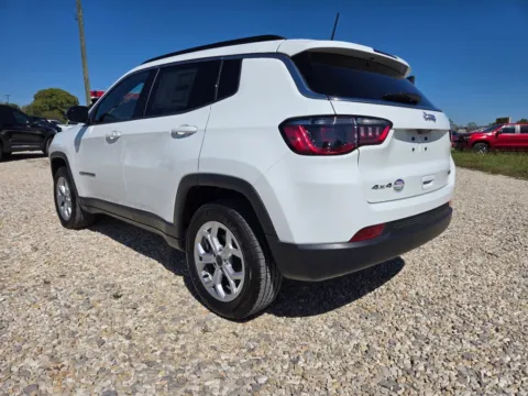 More photos of 2025 Jeep Compass Latitude at Pure Country Automotive, KY