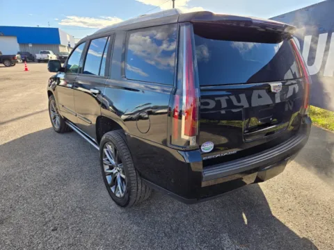 More photos of 2019 Cadillac Escalade Premium Luxury at Pure Country Automotive, KY