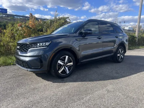 Another view of 2023 Kia Sorento S for sale in Grayson, KY at Pure Country Automotive
