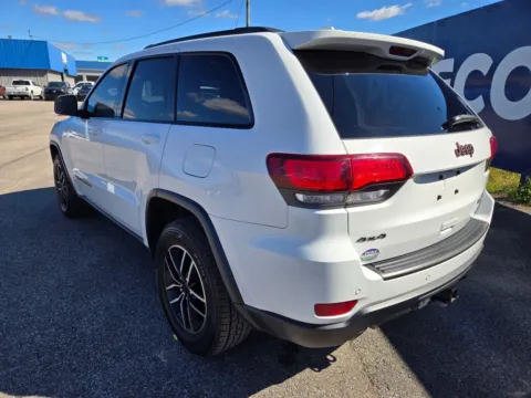 More photos of 2021 Jeep Grand Cherokee Trailhawk at Pure Country Automotive, KY