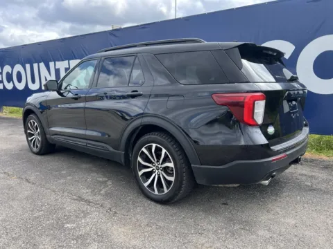 More photos of 2022 Ford Explorer ST-Line at Pure Country Automotive, KY