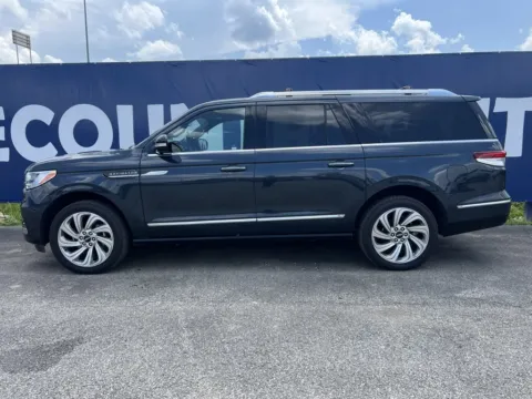 More photos of 2024 Lincoln Navigator L Reserve at Pure Country Automotive, KY