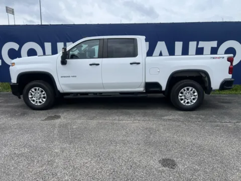 More photos of 2023 Chevrolet Silverado 2500HD Custom at Pure Country Automotive, KY