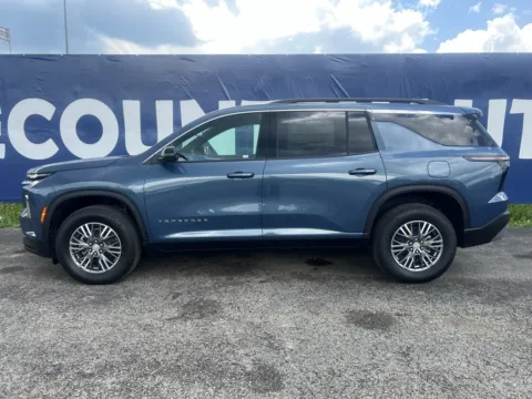 More photos of 2025 Chevrolet Traverse LT at Pure Country Automotive, KY