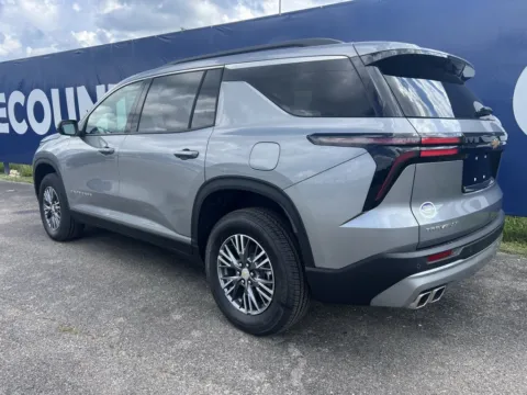 More photos of 2025 Chevrolet Traverse LT at Pure Country Automotive, KY