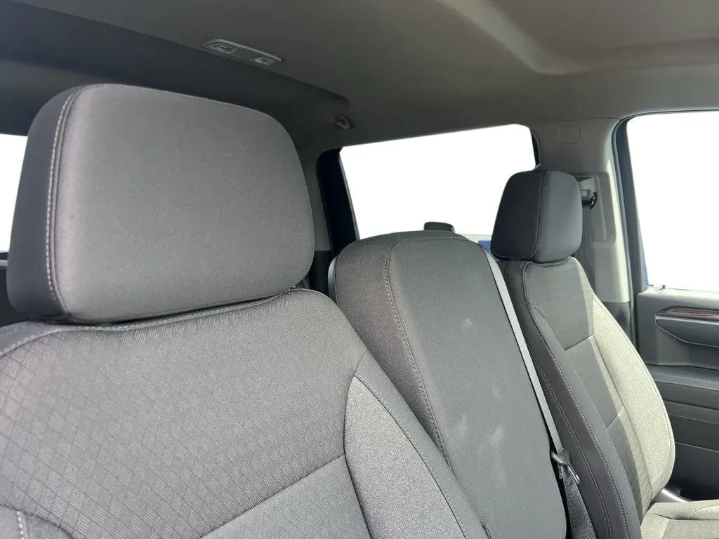 2025 Chevrolet Silverado 1500 LT - Photo 25