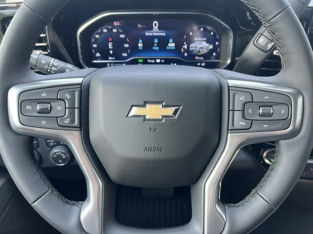 2025 Chevrolet Silverado 1500 LT - Photo 14