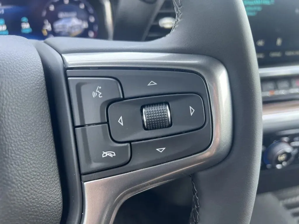 2025 Chevrolet Silverado 1500 LT - Photo 16