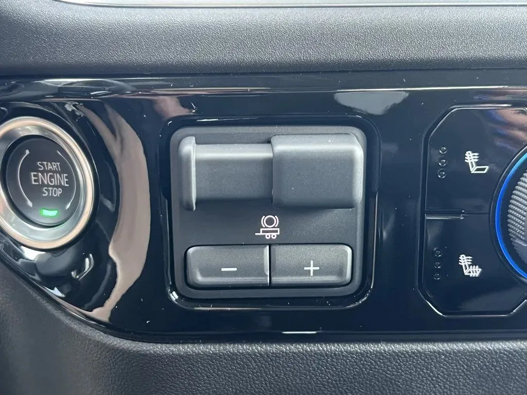 2025 Chevrolet Silverado 1500 LT - Photo 22