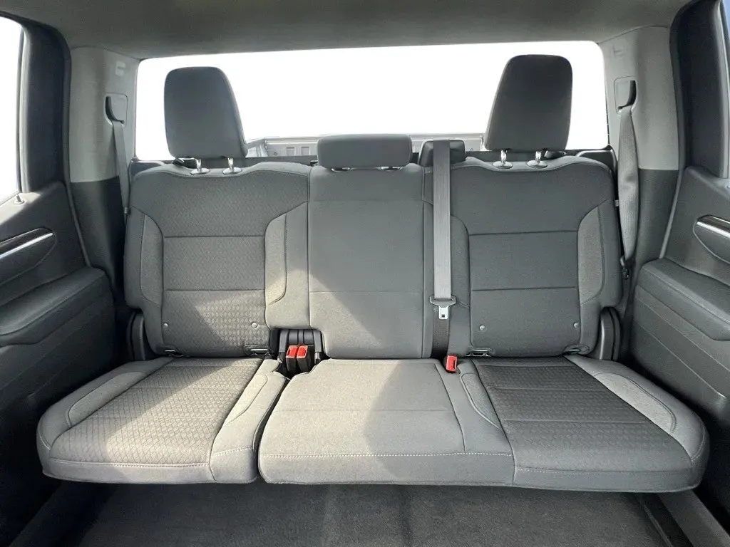 2025 Chevrolet Silverado 1500 LT - Photo 26