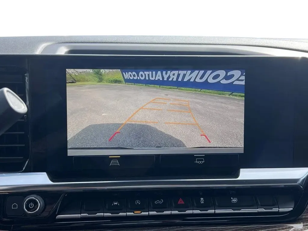 2025 Chevrolet Silverado 1500 LT - Photo 9
