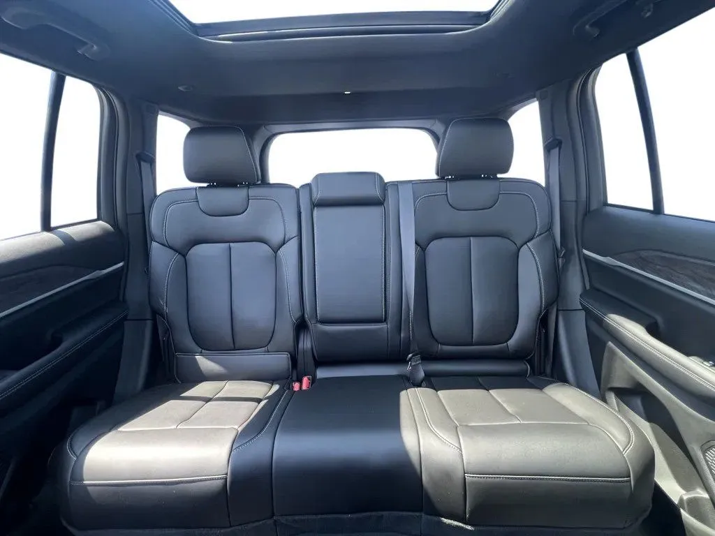 2025 Jeep Grand Cherokee Limited - Photo 27