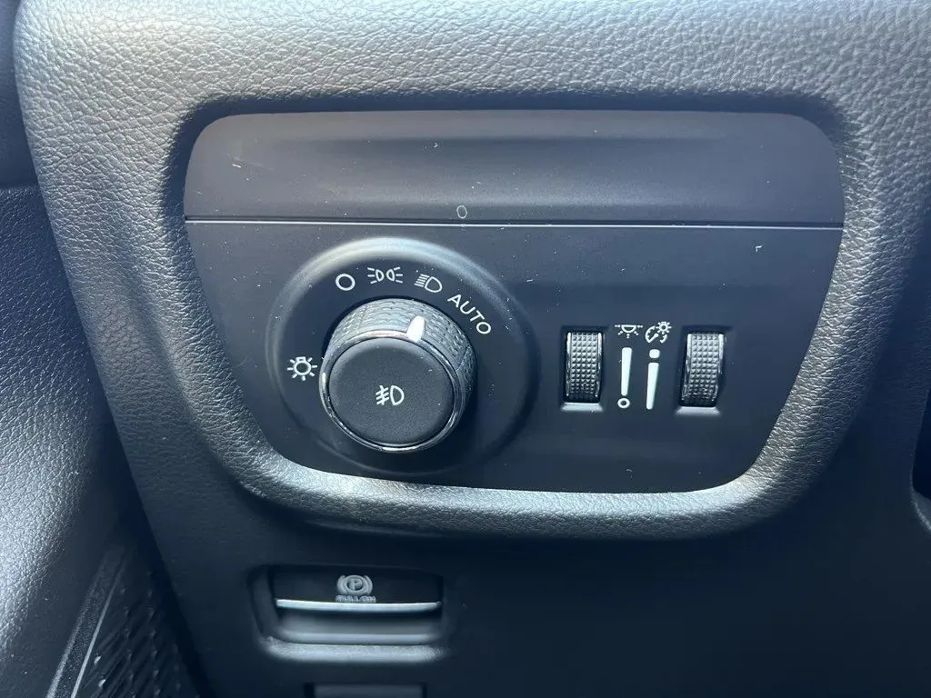 2025 Jeep Grand Cherokee Limited - Photo 13