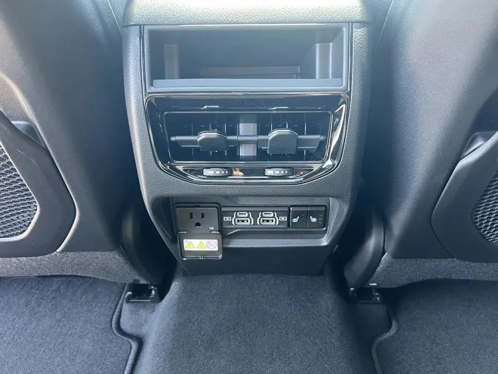 2025 Jeep Grand Cherokee Limited - Photo 29