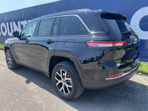 More photos of 2025 Jeep Grand Cherokee Limited at Pure Country Automotive, KY