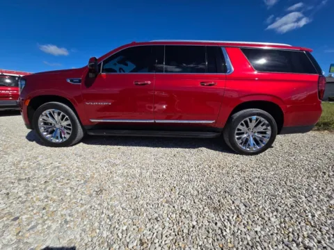 More photos of 2022 GMC Yukon XL SLT at Pure Country Automotive, KY