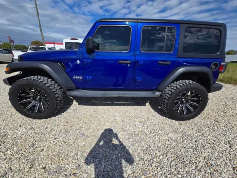 More photos of 2018 Jeep Wrangler Unlimited Sport S at Pure Country Automotive, KY