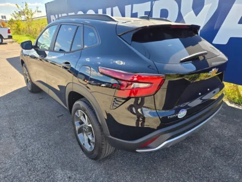 More photos of 2026 Chevrolet Trax LT at Pure Country Automotive, KY