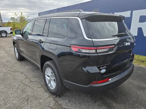 More photos of 2025 Jeep Grand Cherokee L Laredo at Pure Country Automotive, KY