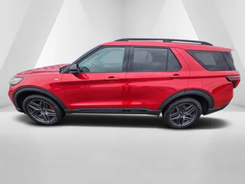 More photos of 2026 Ford Explorer ST-Line at Pure Country Automotive, KY