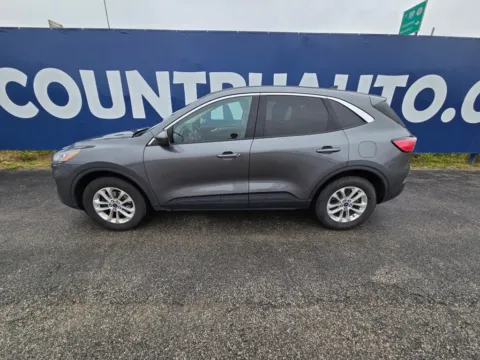 More photos of 2021 Ford Escape SE at Pure Country Automotive, KY
