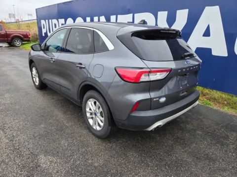 More photos of 2021 Ford Escape SE at Pure Country Automotive, KY