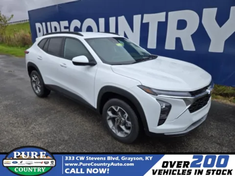 White 2025 Chevrolet Trax LT for sale in Grayson, KY