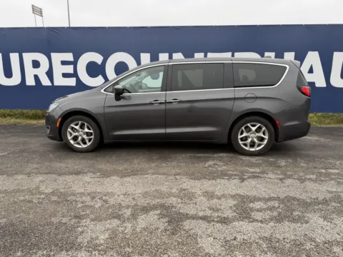 More photos of 2019 Chrysler Pacifica Touring Plus at Pure Country Automotive, KY