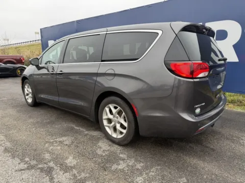 More photos of 2019 Chrysler Pacifica Touring Plus at Pure Country Automotive, KY