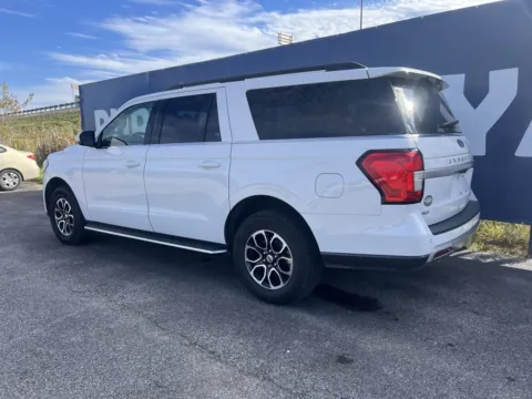 More photos of 2023 Ford Expedition Max XLT at Pure Country Automotive, KY
