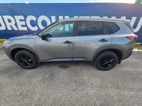 More photos of 2023 Nissan Rogue S at Pure Country Automotive, KY