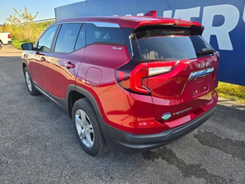 More photos of 2022 GMC Terrain SLE at Pure Country Automotive, KY