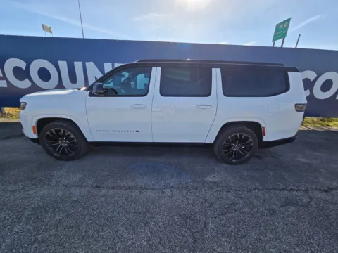 More photos of 2024 Jeep Grand Wagoneer L Series II at Pure Country Automotive, KY