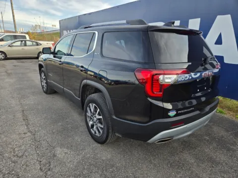 More photos of 2022 GMC Acadia SLT at Pure Country Automotive, KY