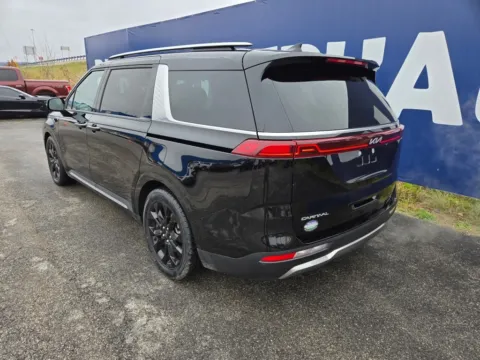 More photos of 2023 Kia Carnival SX Prestige at Pure Country Automotive, KY