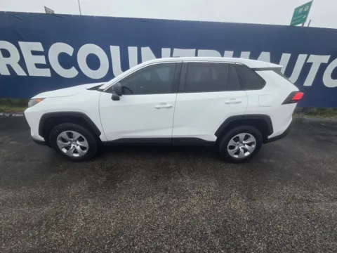 More photos of 2022 Toyota RAV4 LE at Pure Country Automotive, KY