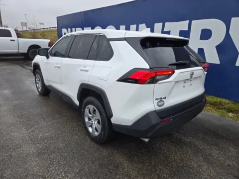 More photos of 2022 Toyota RAV4 LE at Pure Country Automotive, KY