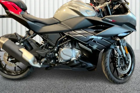 More photos of 2026 CFMOTO 300SS CF300-5US 300 at Valley Cycle Center, VA