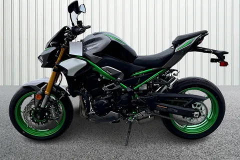 Photos of 2025 Kawasaki Z900 SE ABS SE for sale in Winchester, VA at Valley Cycle Center