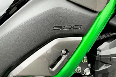 More photos of 2025 Kawasaki Z900 SE ABS SE at Valley Cycle Center, VA